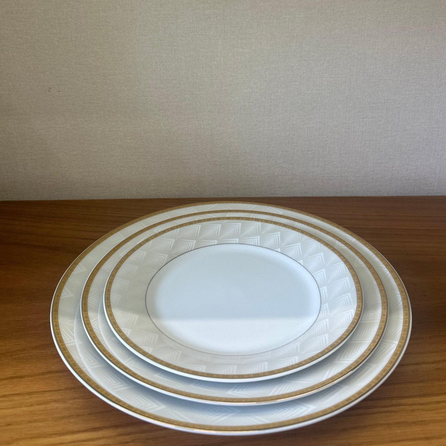 SERVICE DE TABLE – BLANC PERLE & OR - MDM HOME